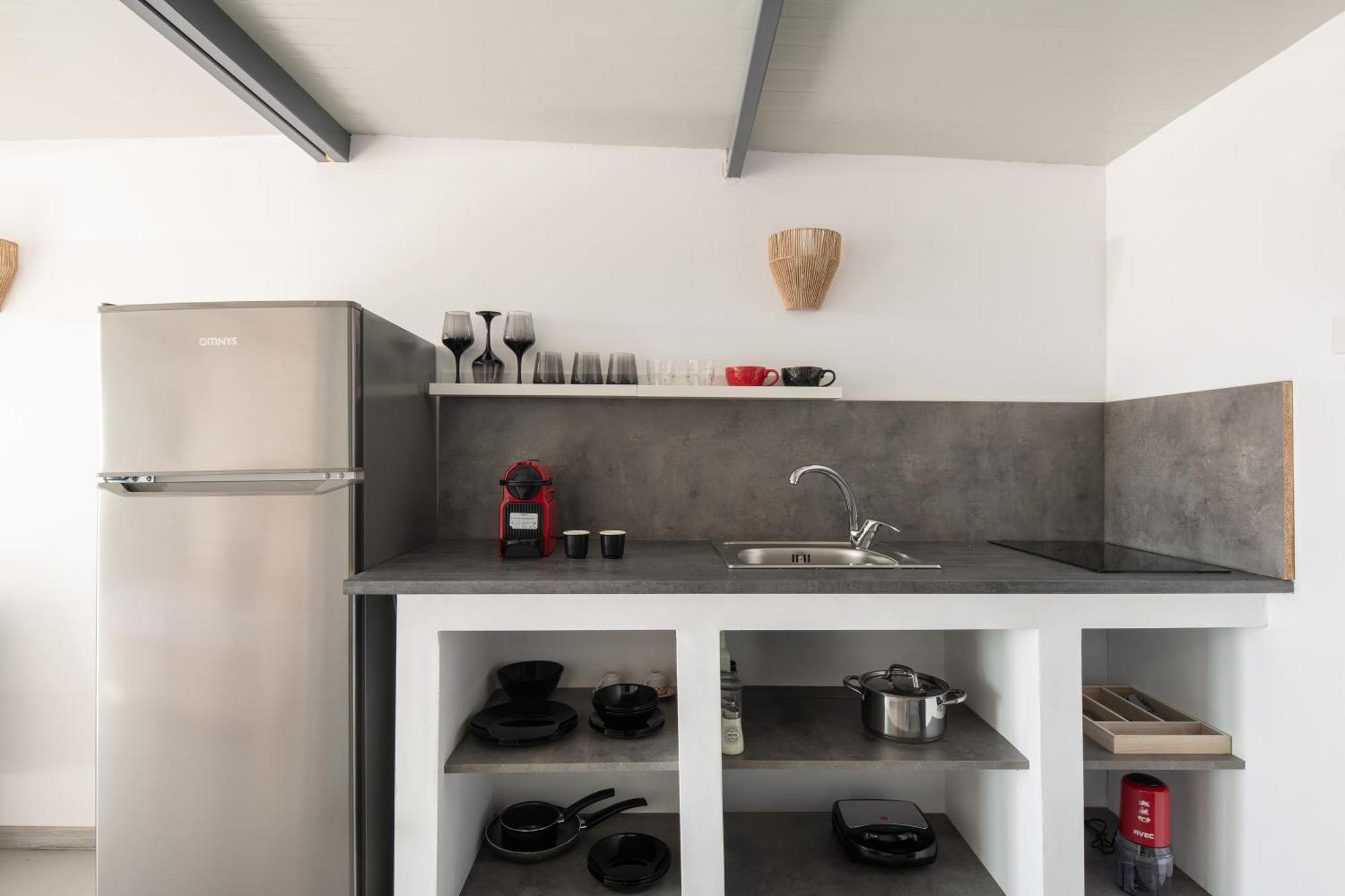Miranda Roshi Apartment Toroni
