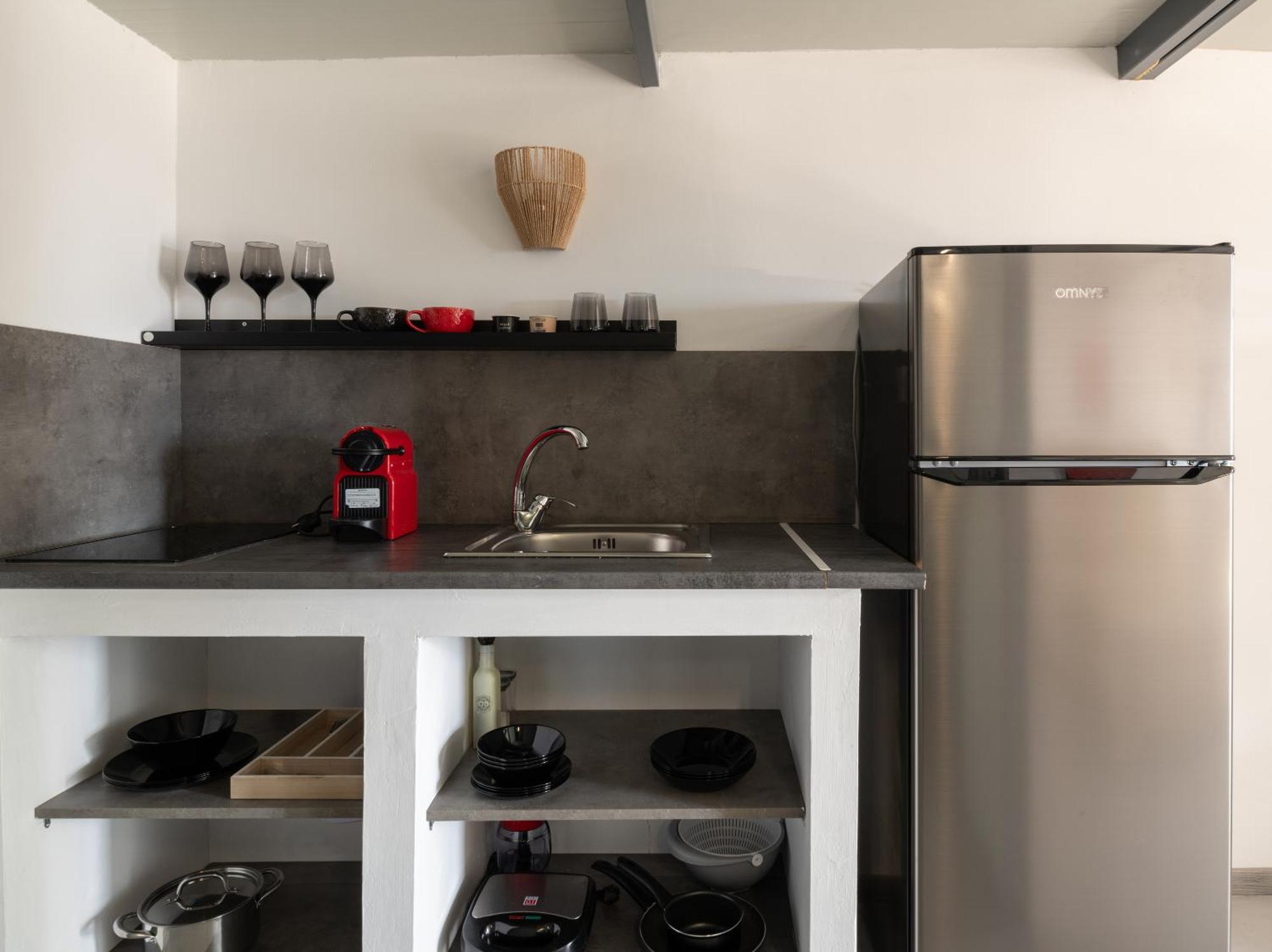 Miranda Roshi Apartment *